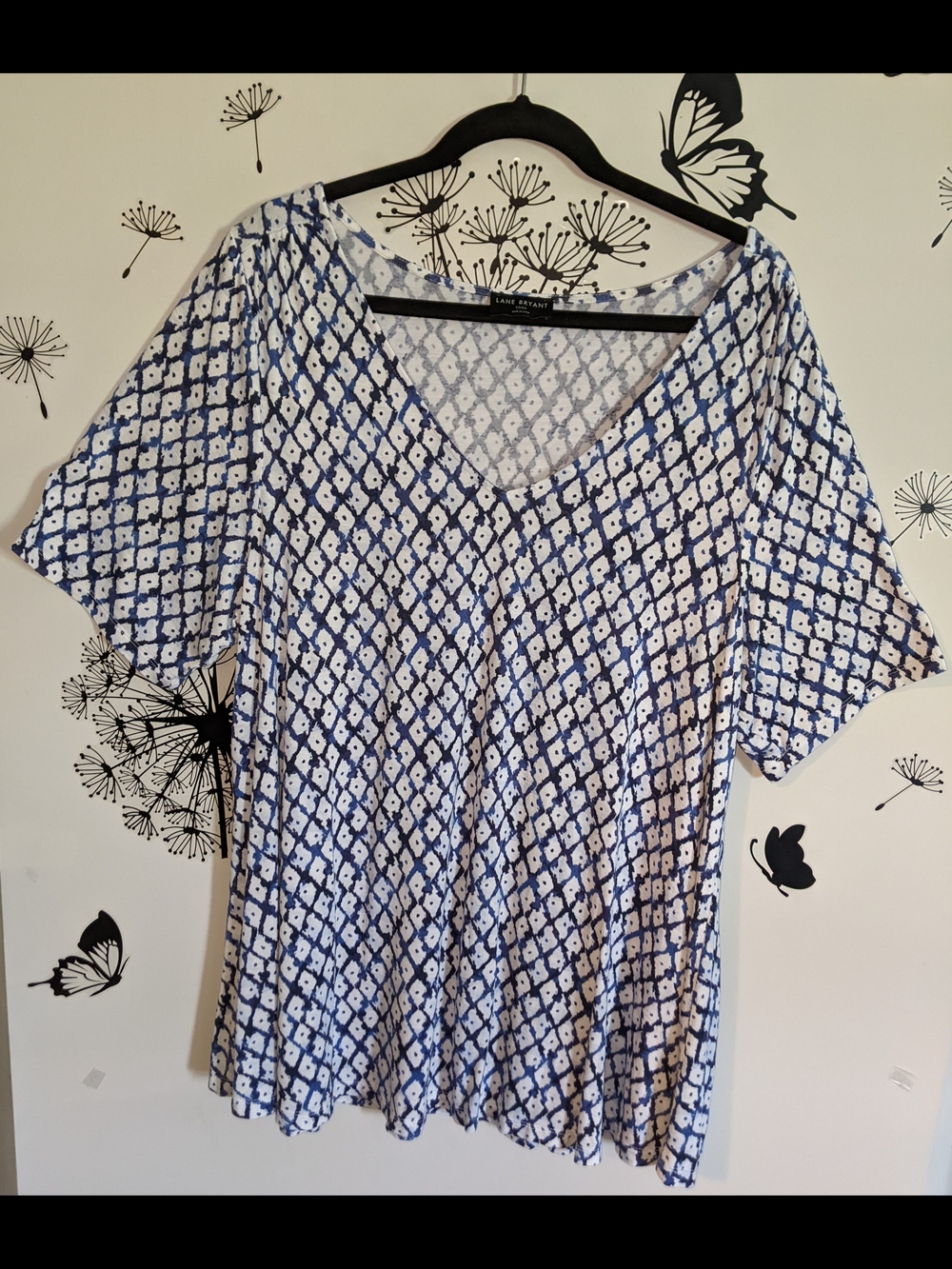 Lane Bryant Navy & White Geometric V-Neck Tee